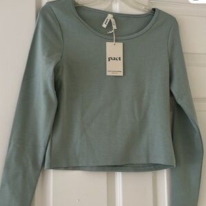 Pact Women's Long Sleeve Top in Soft Green